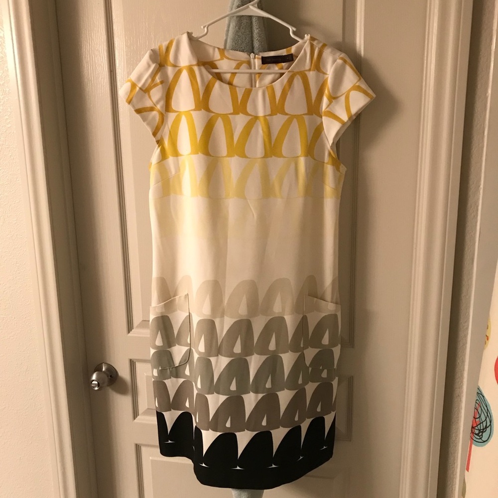 Hombre shift dress with pockets!